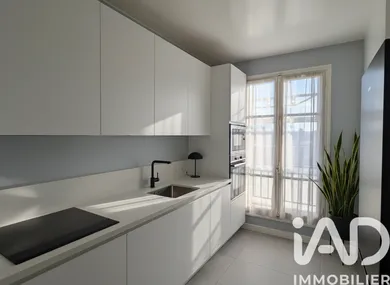 Apartment in Issy-les-Moulineaux (92130)