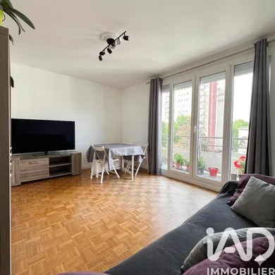 Appartement à Noisy-le-Grand (93160)