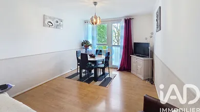 Apartment in Crosne (91560)