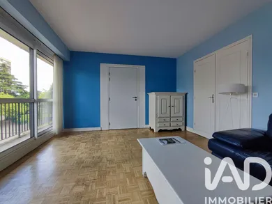 Apartment in Pontoise (95300)