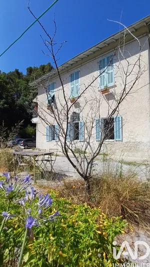Maison traditionnelle à Cagnes-sur-Mer (06800)