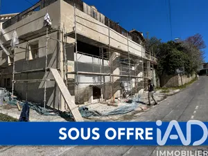 Building in Manosque (04100)