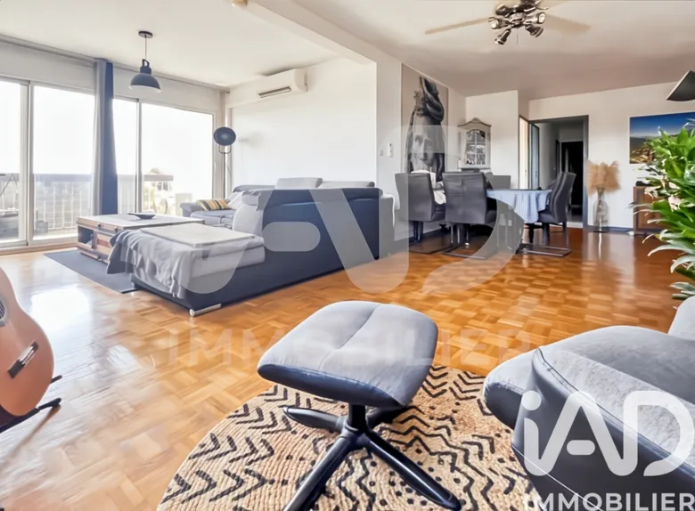 Appartement 5 pièces 95 m² · à Nîmes · 95 m² · 120 000 €