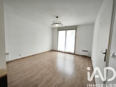 Apartment in Lagny-sur-Marne (77400)