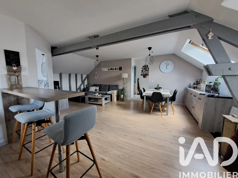 Appartement 4 pièces 65 m² · à Hanches · 65 m² · 171 000 €