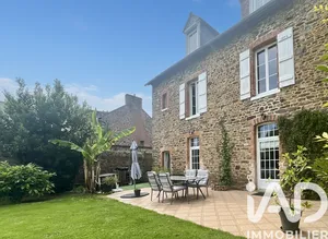 Townhouse in Châteauneuf-d'Ille-et-Vilaine (35430)