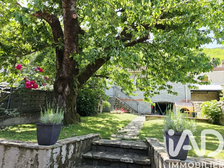Maison 5 pièces 101 m² · à Mazamet · 101,2 m² · 152 000 €