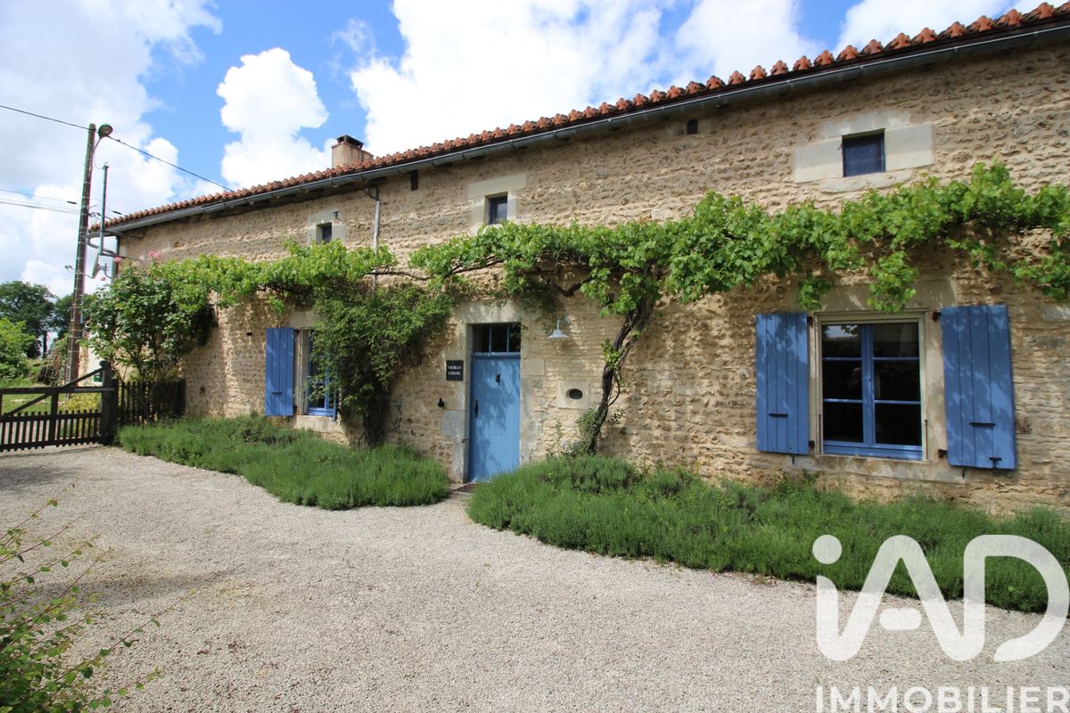 maison à Savigné