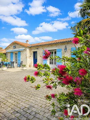 Maison à Aiffres (79230)