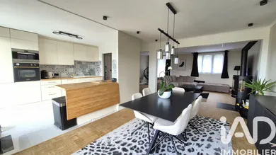 Apartment in Palaiseau (91120)