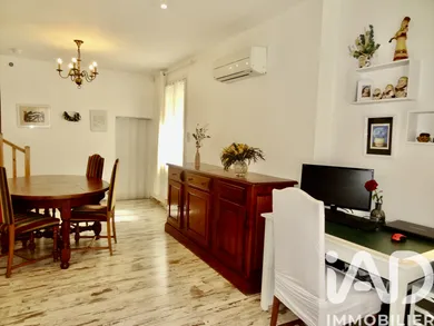 Maison de village à Jonquières-Saint-Vincent (30300)