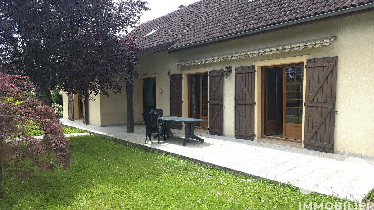 maison à Sauvagnon