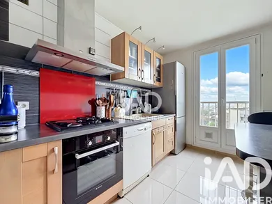 Apartment in Saint-Cyr-l'École (78210)