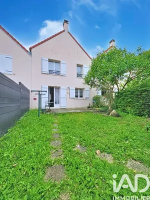 Maison à Saint-Thibault-des-Vignes (77400)