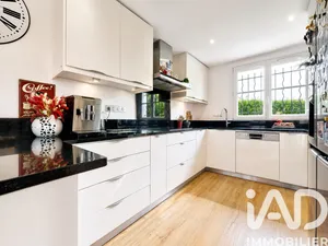 House in Montigny-le-Bretonneux (78180)