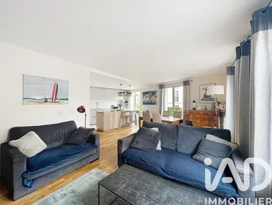 Duplex in Versailles (78000)