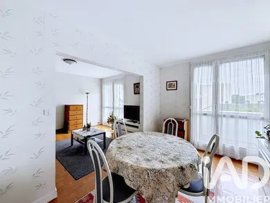 Apartment in Pontault-Combault (77340)