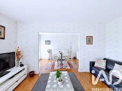Apartment in Pontault-Combault (77340)