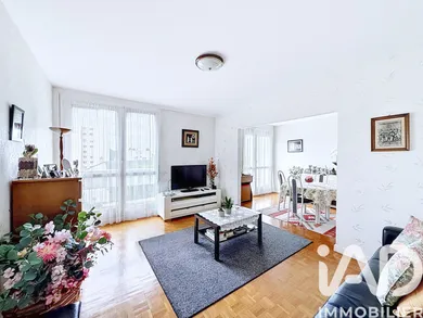 Appartement à Pontault-Combault (77340)