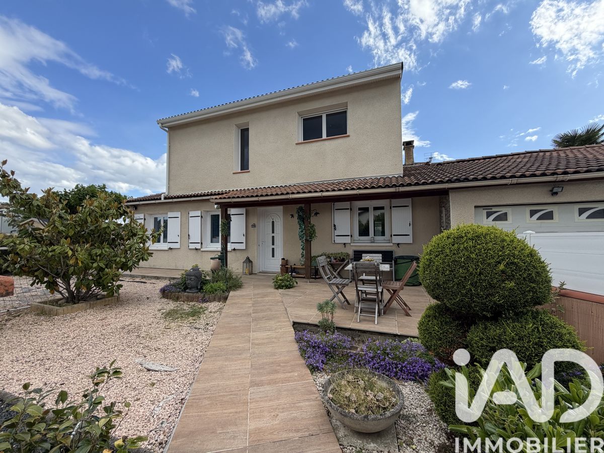 maison à La Salvetat-Saint-Gilles