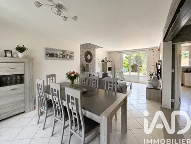 House in Loire-Authion (49800)