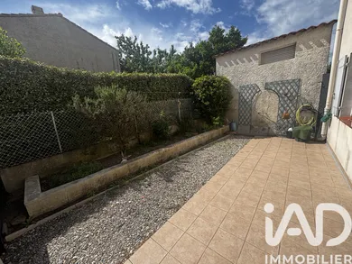 Apartment in Le Beausset (83330)