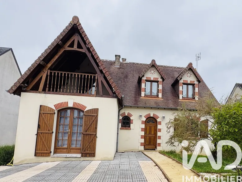 Maison 7 pièces 143 m² · à Saint-Sulpice-de-Pommeray · 143 m² · 289 000 €