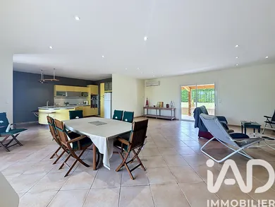 House in BEAUMONT DE LOMAGNE (82500)