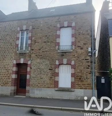 Maison de ville à Fougères (35300)