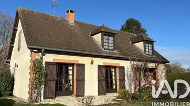 Pavillon à Charmes (02800)