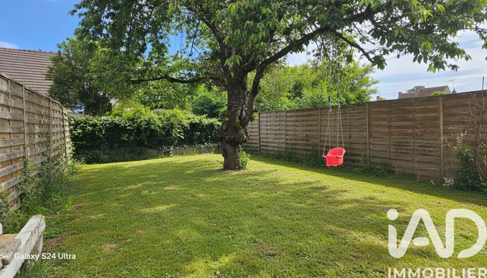 Vente maison à Saint-Amand-Montrond (18200) : maison de ville 4 pièces 110 m² - 2028199