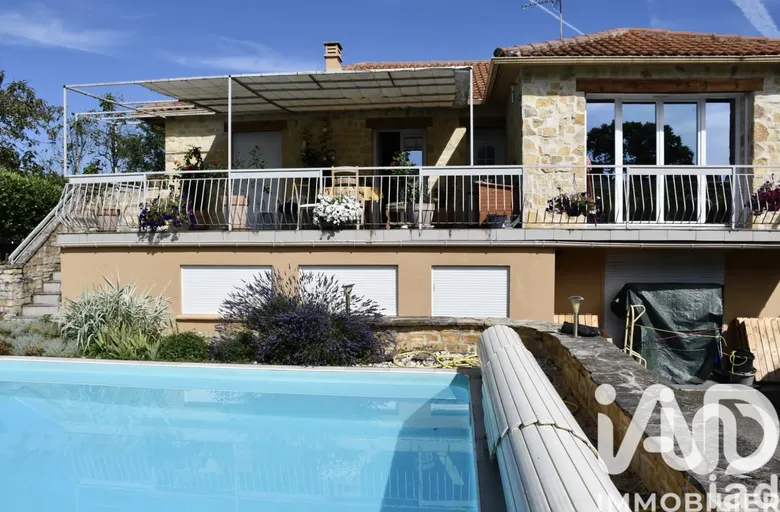 Maison 8 pièces 186 m² · à Mercuès · 186 m² · 298 500 €