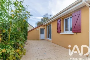 Maison à Maule (78580)