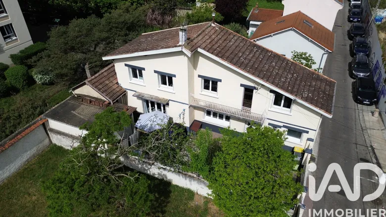 Vente maison à Lyon (69008) : maison 6 pièces 120 m² - 2028279 — 4