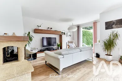 House in Montigny-le-Bretonneux (78180)