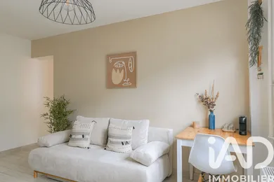 Apartment in Villeurbanne (69100)