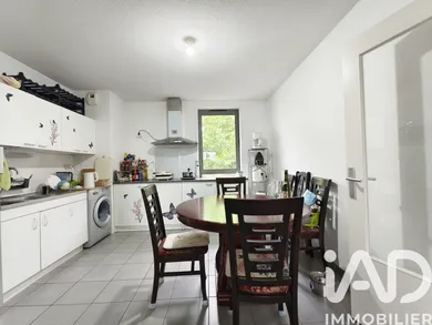 Apartment in Toulouse (31100)