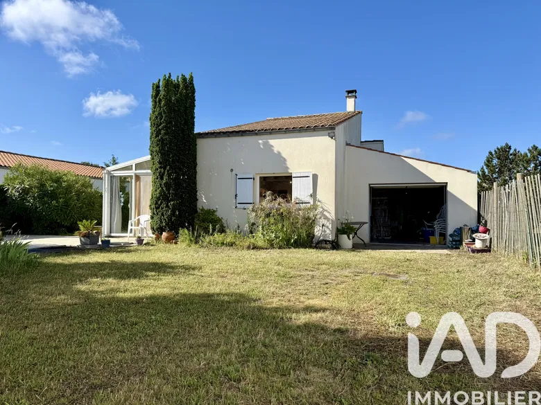 Maison 5 pièces 106 m² · à Saint-Georges-d'Oléron · 105,7 m² · 345 000 €