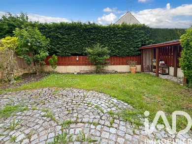 Duplex in Champeaux (77720)