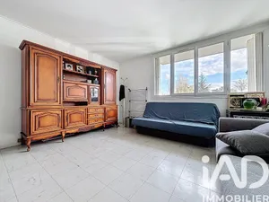 Apartment in Saint-Michel-sur-Orge (91240)
