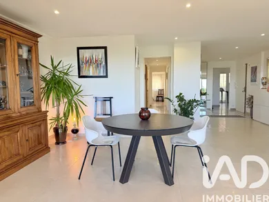 Apartment in Toulon (83000)
