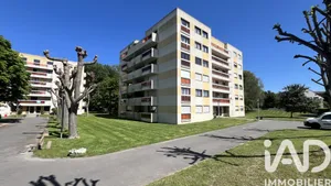 Appartement à Roissy-en-Brie (77680)
