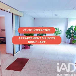 Apartment in Apt (84400)