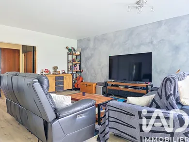 Apartment in L'Étang-la-Ville (78620)