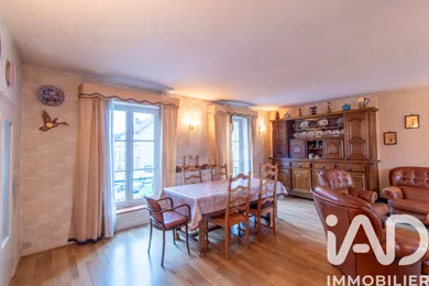 Maison de village à Lorris (45260)