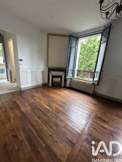 Maison traditionnelle à Créteil (94000)