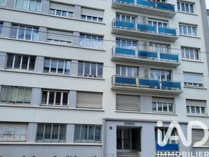 Apartment in Rezé (44400)