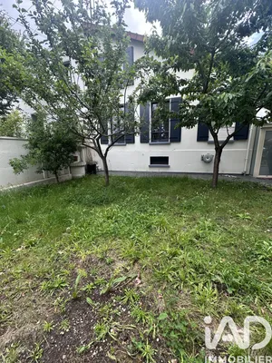 Maison traditionnelle à Créteil (94000)