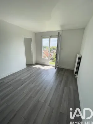 Apartment in Le Blanc-Mesnil (93150)