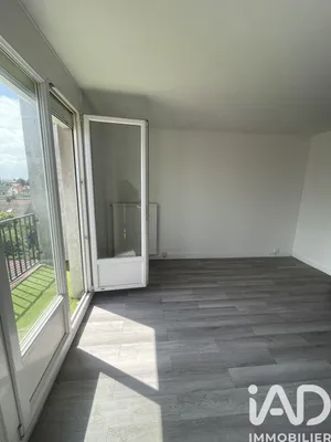 Apartment in Le Blanc-Mesnil (93150)